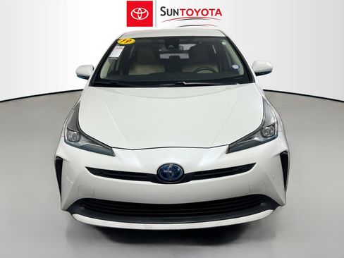 Used 2019 Toyota Prius LE image 10