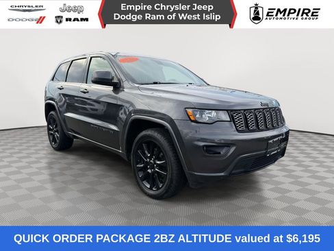 Used 2018 Jeep Grand Cherokee Altitude image 1