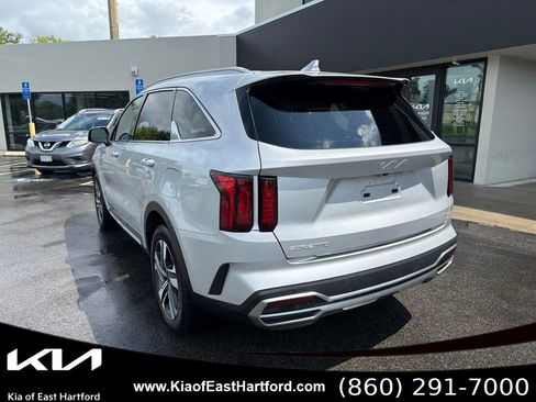 Certified 2023 Kia Sorento EX AWD/4WD image 10