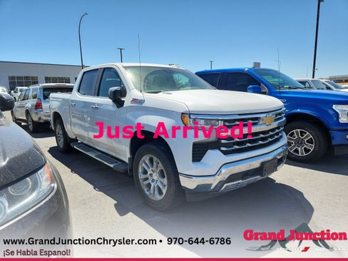 Used 2022 Chevrolet Silverado 1500 LTZ w/ Technology Package AWD/4WD image 1