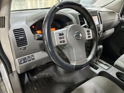 Used 2019 Nissan Frontier SV w/ Value Truck Package image 9