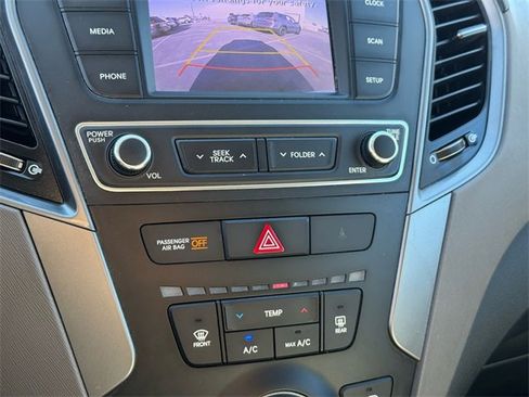 Used 2018 Hyundai Santa Fe Sport image 19