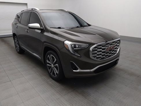 Used 2019 GMC Terrain Denali w/ Advanced Safety Package image 13