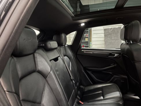 Used 2018 Porsche Macan GTS image 30