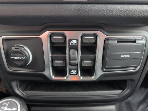 New 2025 Jeep Wrangler Sport S image 24