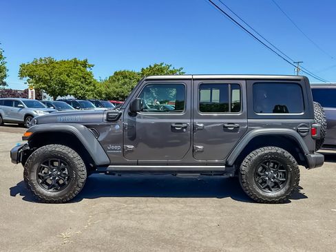 Used 2024 Jeep Wrangler Unlimited AWD/4WD image 6