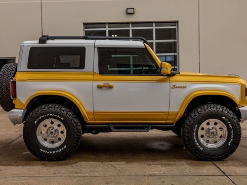 Used 2024 Ford Bronco Heritage Edition image 11