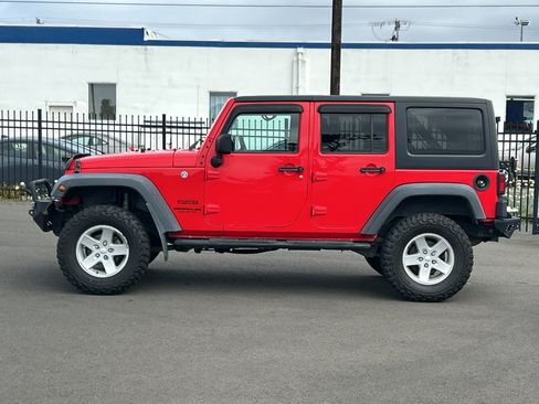 Used 2016 Jeep Wrangler Unlimited Sport w/ Quick Order Package 24S AWD/4WD image 5