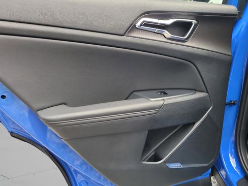 New 2026 Kia Sportage SX FWD image 31