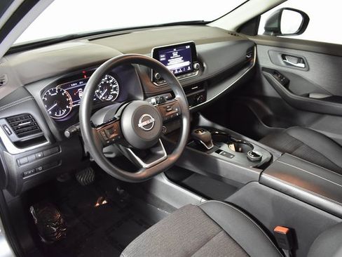 Certified 2023 Nissan Rogue SV image 13