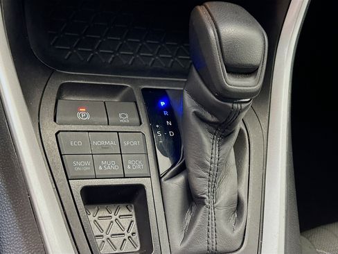 Used 2024 Toyota RAV4 XLE image 25