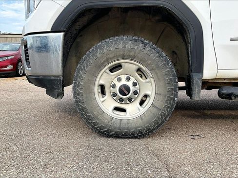 Used 2023 GMC Sierra 2500 Pro w/ Convenience Package AWD/4WD image 2