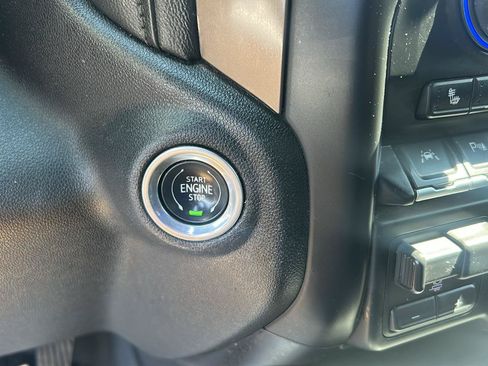 Used 2019 Chevrolet Silverado 1500 High Country w/ Technology Package AWD/4WD image 25