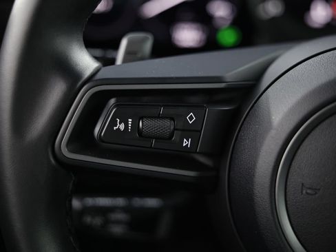 Certified 2022 Porsche 911 Carrera RWD image 33