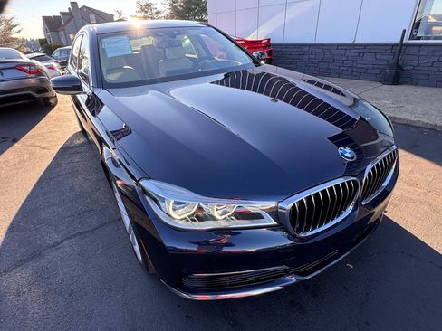 Used 2016 BMW 750i xDrive image 11