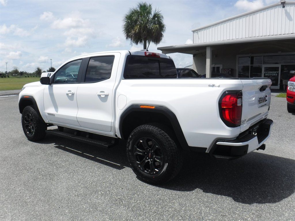 Used 2025 GMC Canyon Elevation w/ Convenience Package AWD/4WD image 11