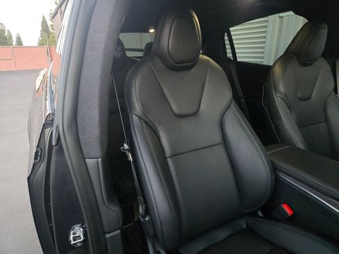Used 2024 Tesla Model X AWD/4WD image 28