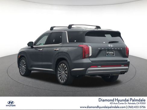 Used 2024 Hyundai Palisade Calligraphy image 5