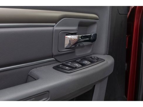 Used 2017 RAM 2500 Big Horn image 19