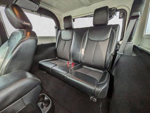 Used 2016 Jeep Wrangler Sport image 17