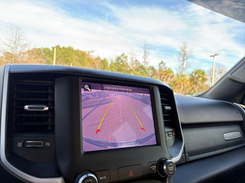 Used 2020 RAM 1500 Big Horn image 16