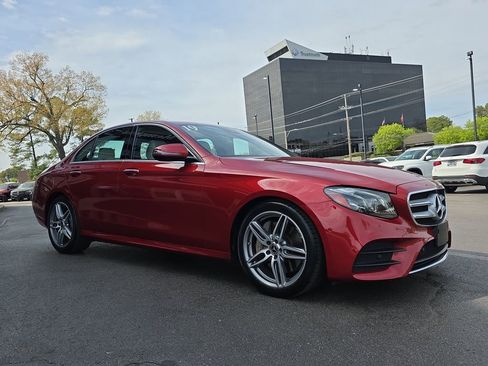Used 2019 Mercedes-Benz E 300 w/ Parking Assistance Package image 7