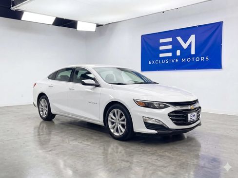 Used 2022 Chevrolet Malibu LT FWD image 1