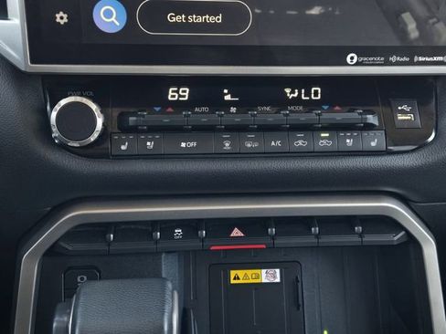 Used 2024 Toyota Tundra Limited image 20