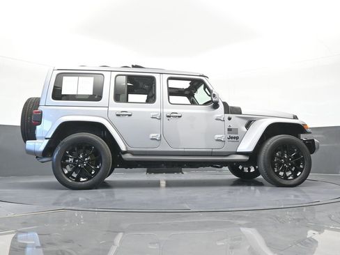 Used 2021 Jeep Wrangler Unlimited Sahara AWD/4WD image 62