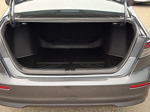 Used 2023 Honda Accord EX image 26