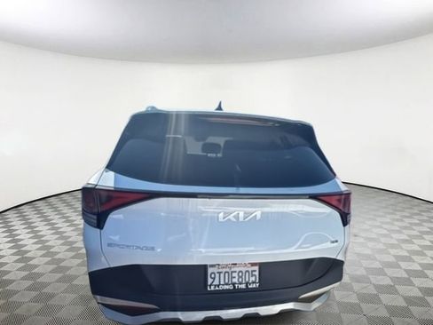 Certified 2025 Kia Sportage EX w/ Premium Package AWD/4WD image 5