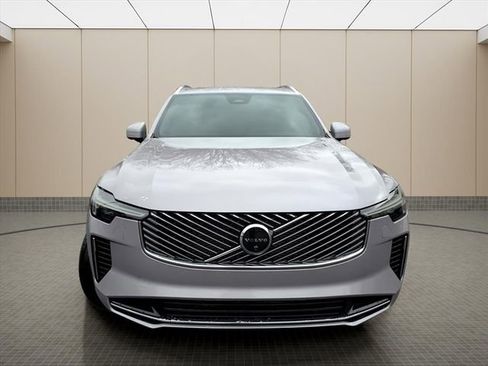New 2026 Volvo XC90 B6 Plus w/ Protection Package Premier AWD/4WD image 4