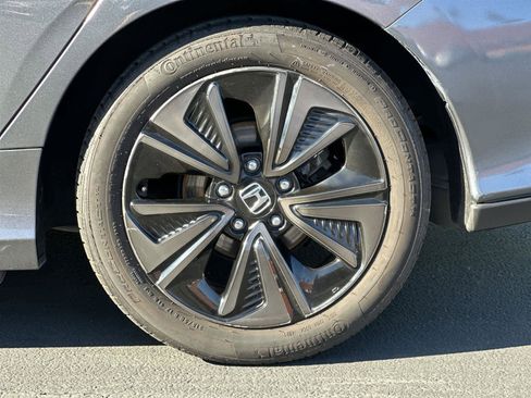 Used 2018 Honda Civic EX image 8