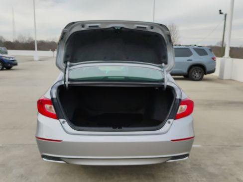 Used 2020 Honda Accord LX image 17