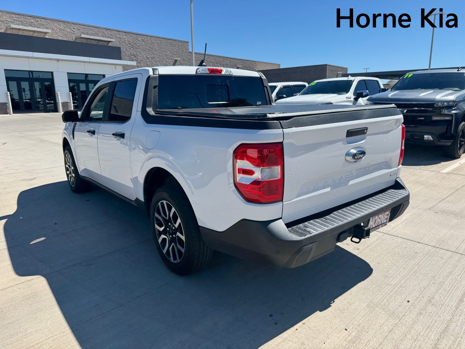 Used 2024 Ford Maverick Lariat w/ 4K Tow Package AWD/4WD image 16