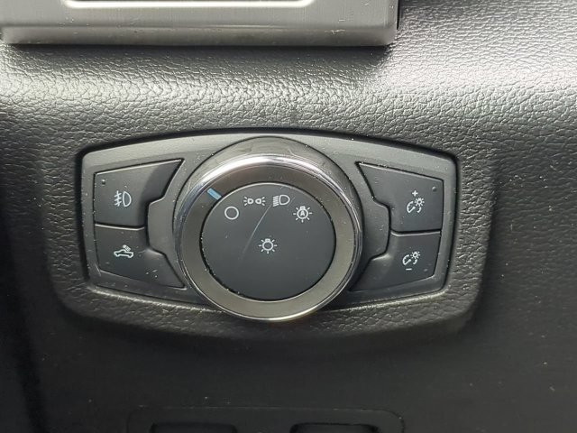 Used 2020 Ford F250 Platinum w/ FX4 Off-Road Package AWD/4WD image 27