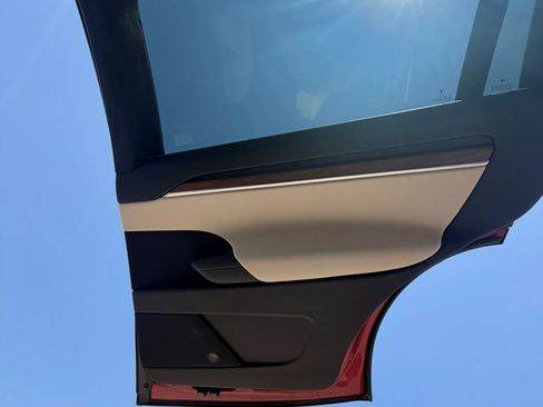 Used 2023 Tesla Model X AWD/4WD image 18