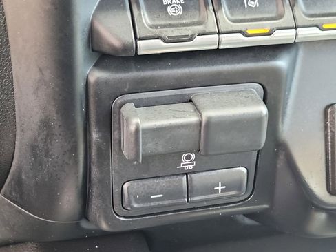 Used 2022 GMC Sierra 2500 Denali w/ Denali Ultimate Package AWD/4WD image 21