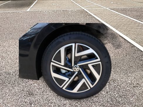 Used 2024 Volkswagen Jetta SEL FWD image 10