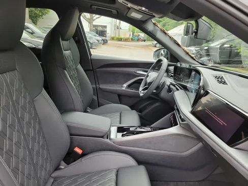 New 2026 Audi SQ5 Premium Plus AWD/4WD image 22