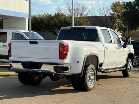 Certified 2025 Chevrolet Silverado 3500 LT image 4