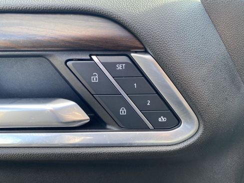 Used 2025 GMC Sierra 1500 SLT image 18