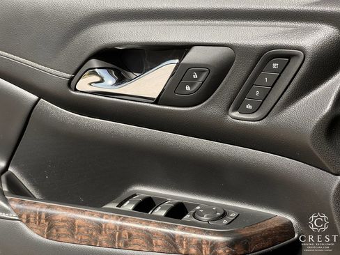 Used 2022 GMC Acadia Denali w/ Denali Technology Package FWD image 20