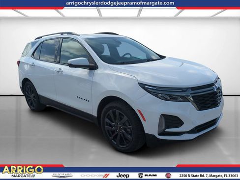 Used 2022 Chevrolet Equinox RS w/ Infotainment Package AWD/4WD image 1