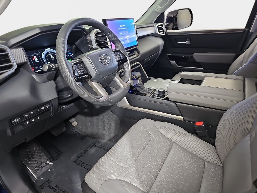 Used 2023 Toyota Sequoia Limited AWD/4WD image 19