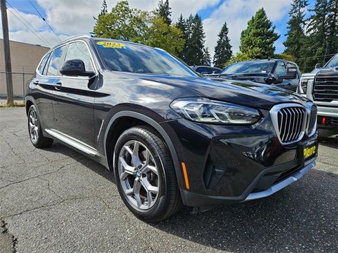 Used 2023 BMW X3 xDrive30i image 2