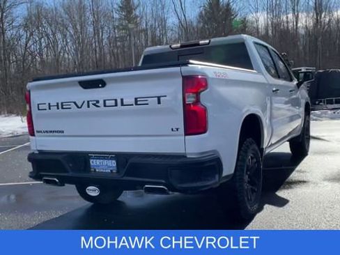 Used 2020 Chevrolet Silverado 1500 LT Trail Boss AWD/4WD image 9