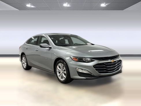 Used 2025 Chevrolet Malibu LT FWD image 6