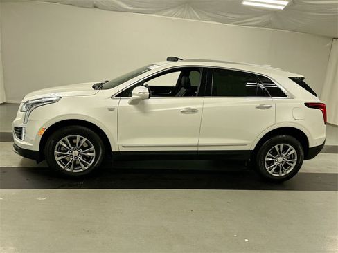 Used 2021 Cadillac XT5 Premium Luxury image 6