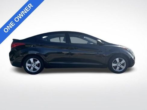 Used 2013 Hyundai Elantra GLS w/ Preferred Pkg image 2